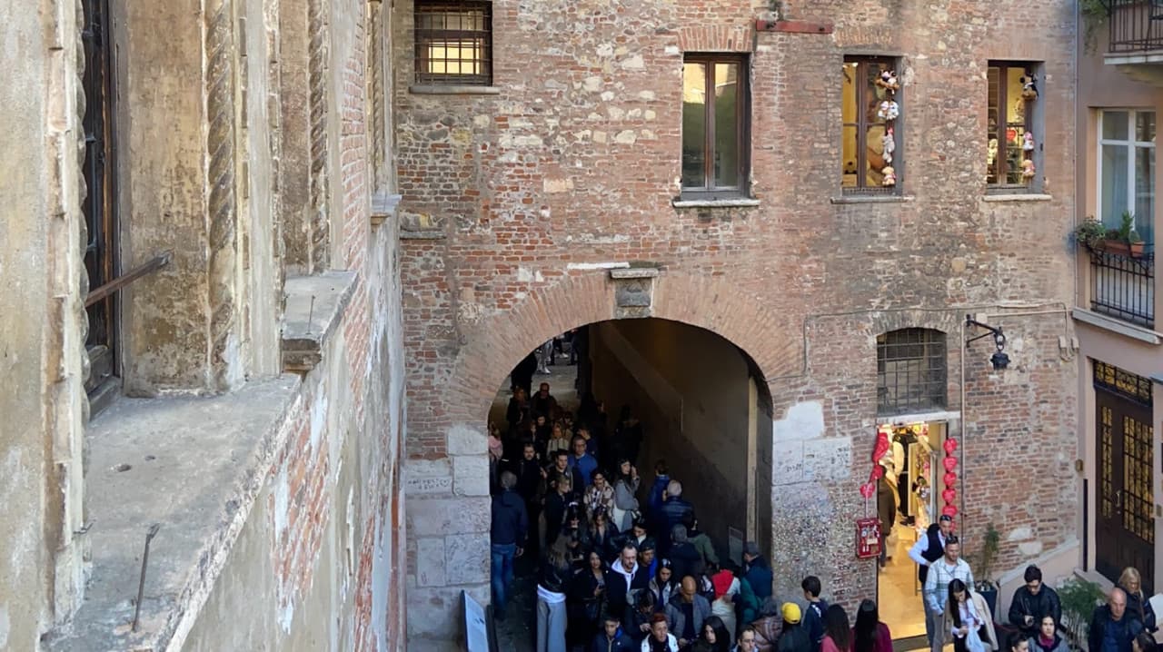 Juliet’s House Fast-Track Entry Ticket and Audio Guide - تصویر 8