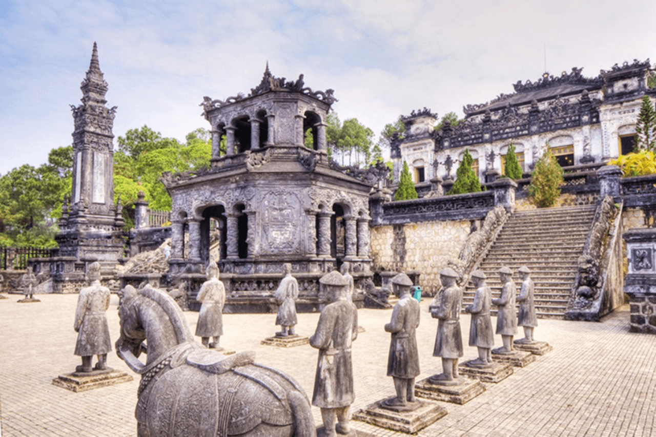 Hue City Tour from Da Nang - تصویر 9