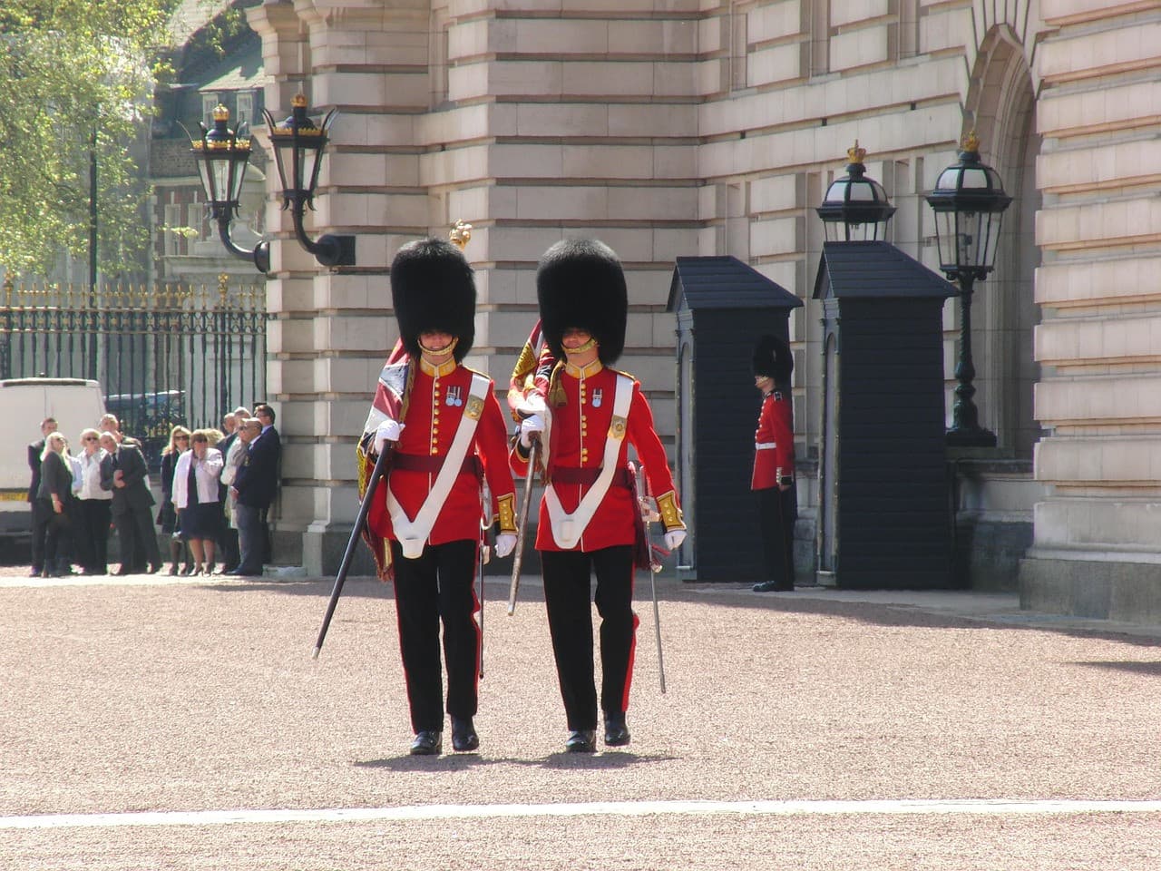 Full Day London with Changing of the Guard and Thames River Cruise - تصویر 9