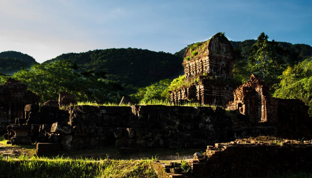 My Son Sanctuary and Hoi An Ancient Town Tour from Da Nang - تصویر 4