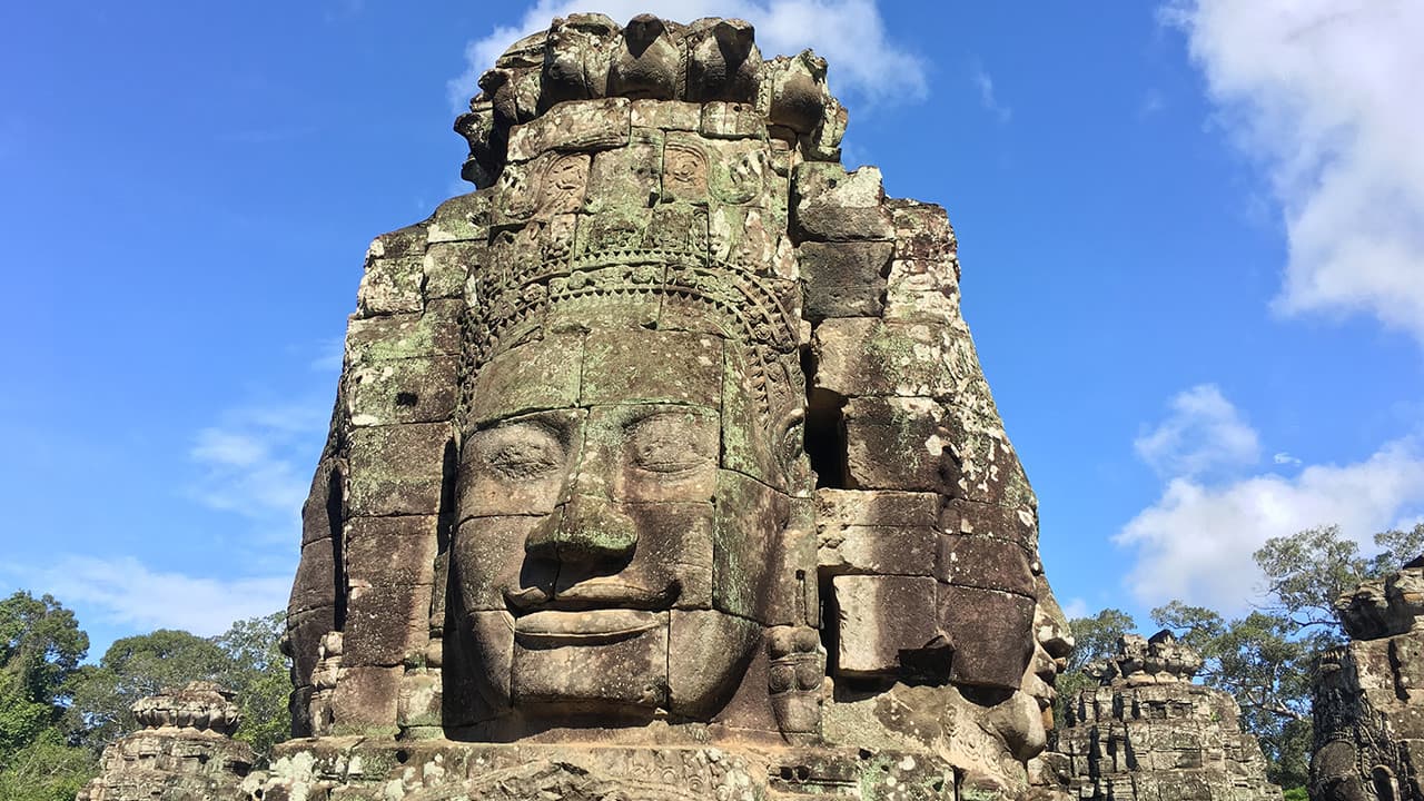 Kbal Spean Hiking Tour with Phnom Bakheng Sunset Experience - تصویر 4