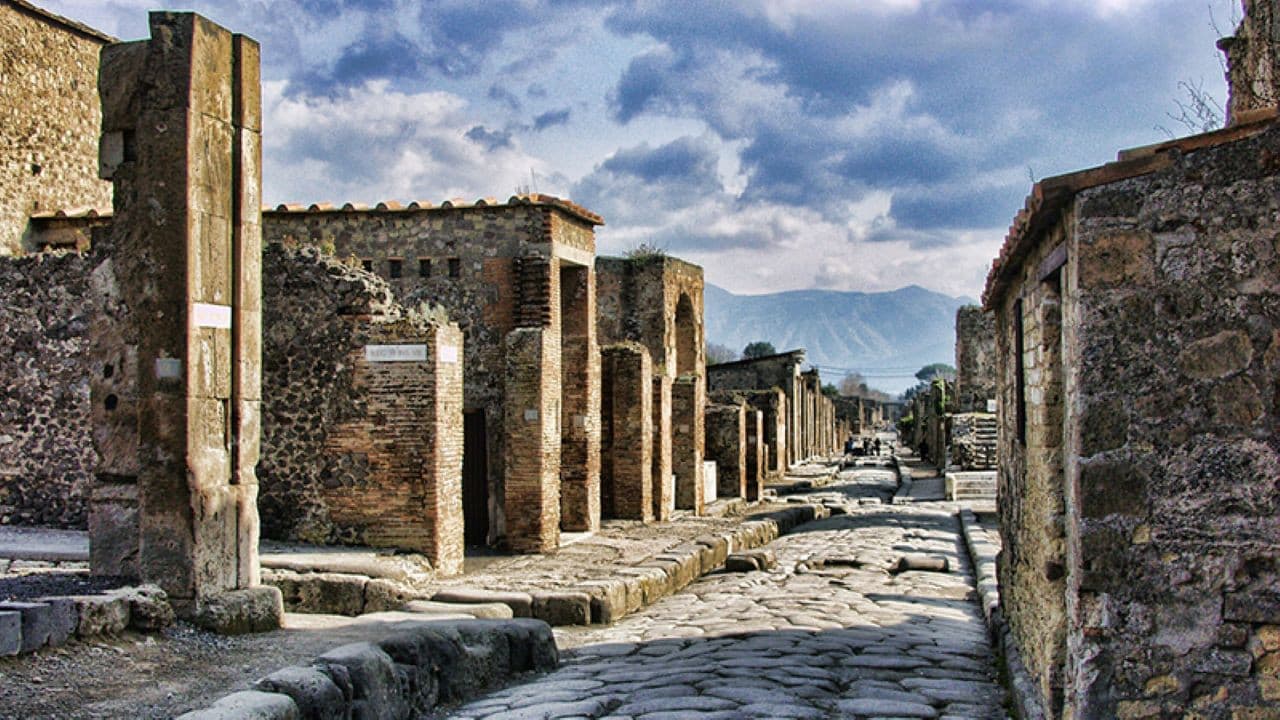 Pompeii and Naples Full-Day Tour from Rome - تصویر 14