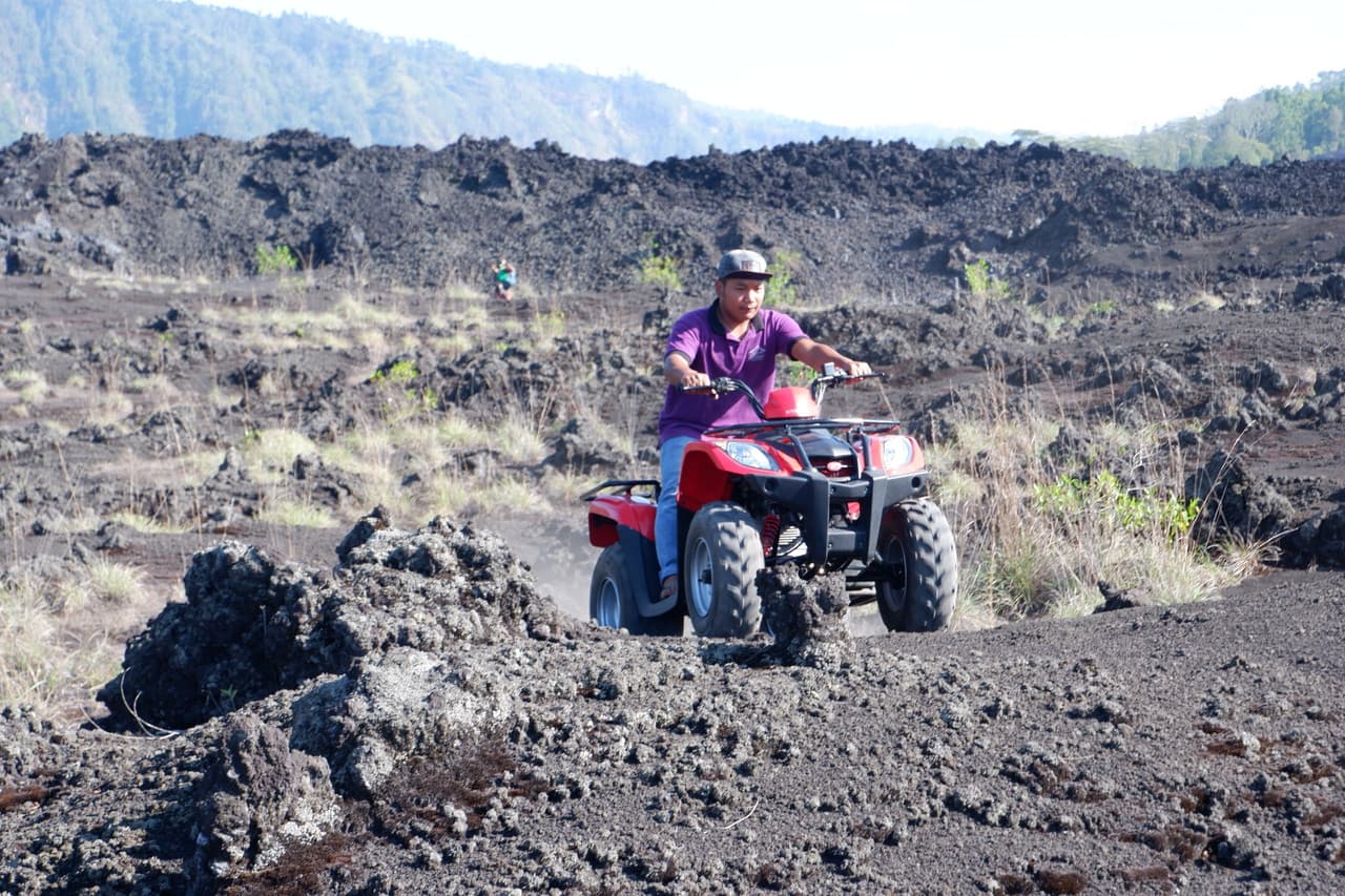 Mount Batur Quad Bike Tour and Hot Spring Visit - تصویر 4