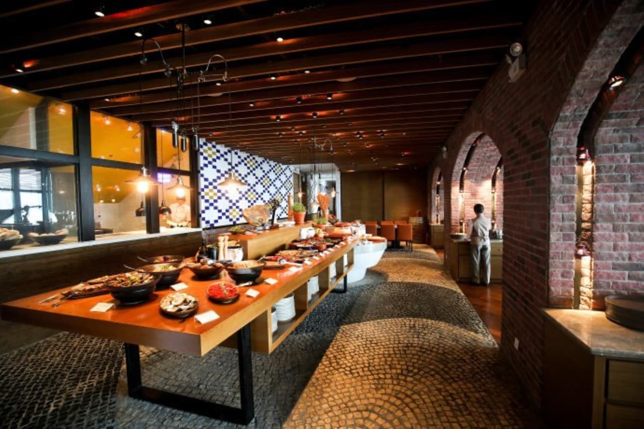 Macau Tower Portuguese Dining Experience at Tromba Rija - تصویر 5