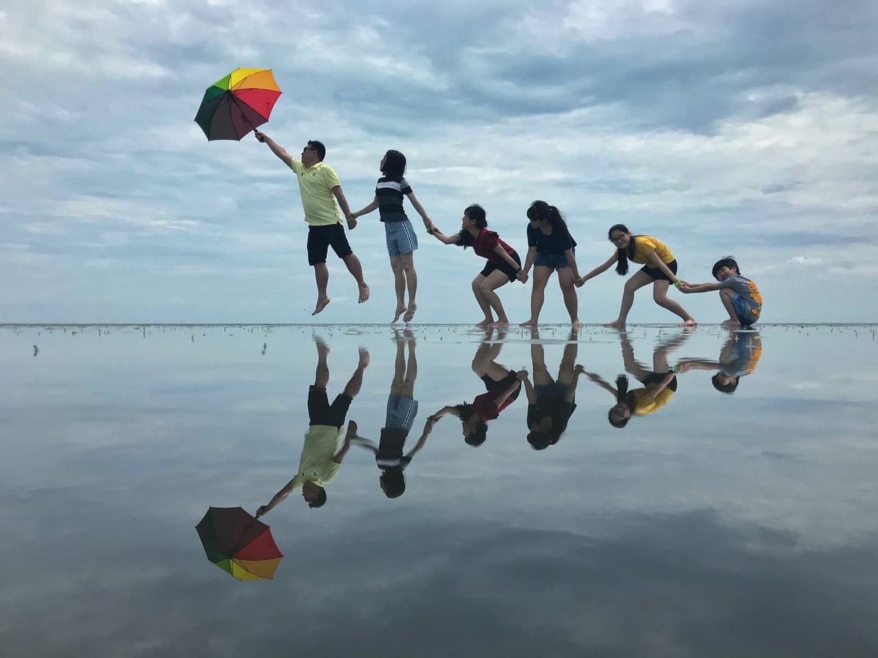 Sky Mirror and Sekinchan Paddy Field Tour from Kuala Lumpur - تصویر اصلی