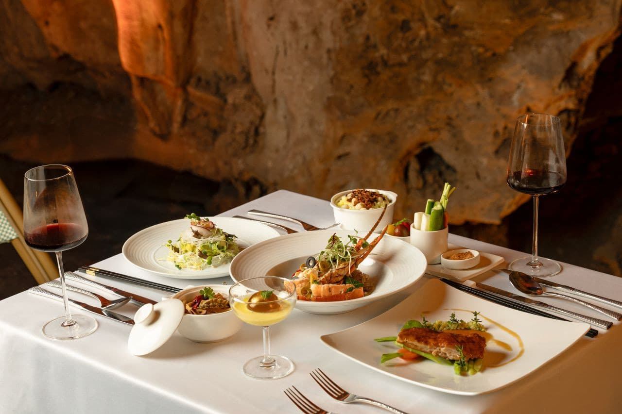 Dragon Pearl Cave Show and Dining Experience - تصویر 11