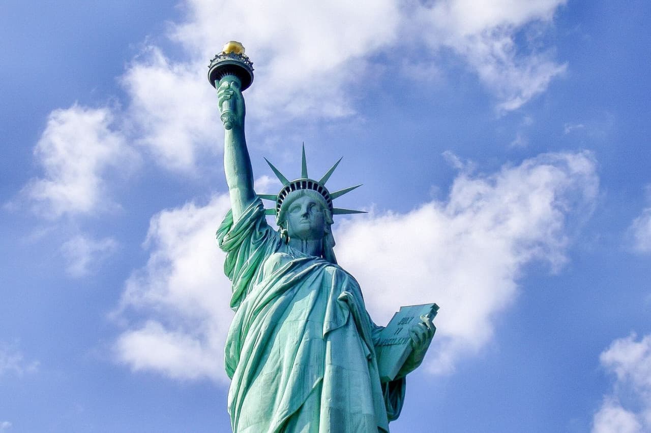 NYC: 9/11 Memorial Museum & Statue of Liberty Cruise - تصویر 2