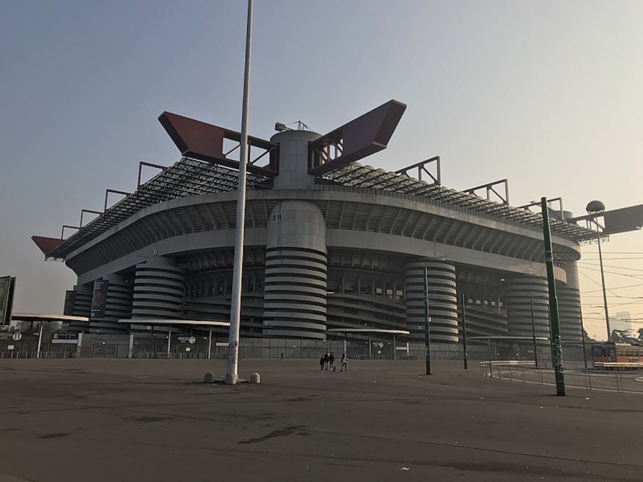 San Siro Stadium - تصویر 8