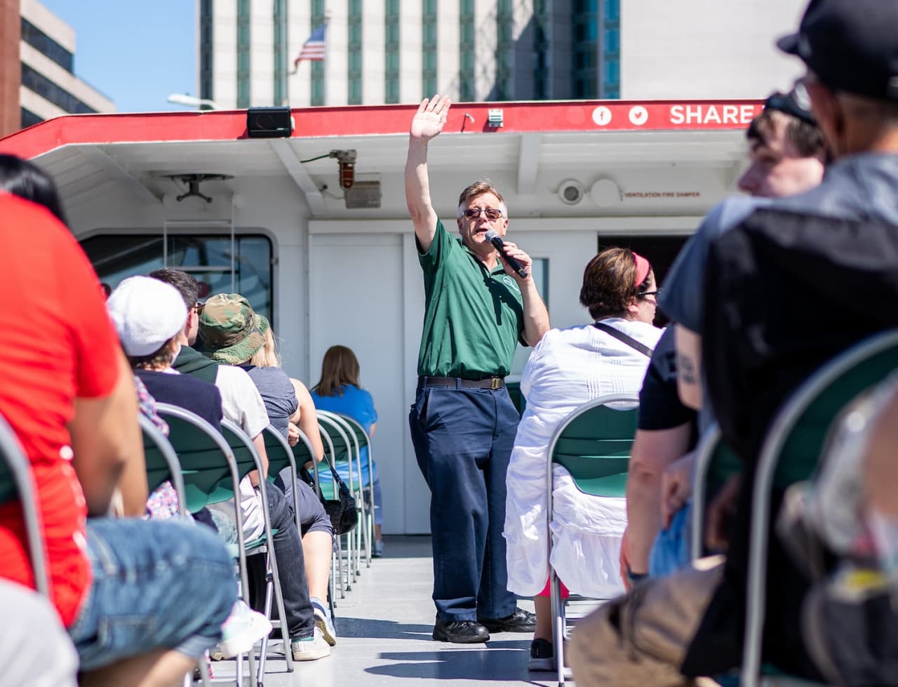 Circle Line "NYC Landmarks" Sightseeing Cruise (1.5 hours): Reserved Straight-to-Board Ticket - تصویر 7