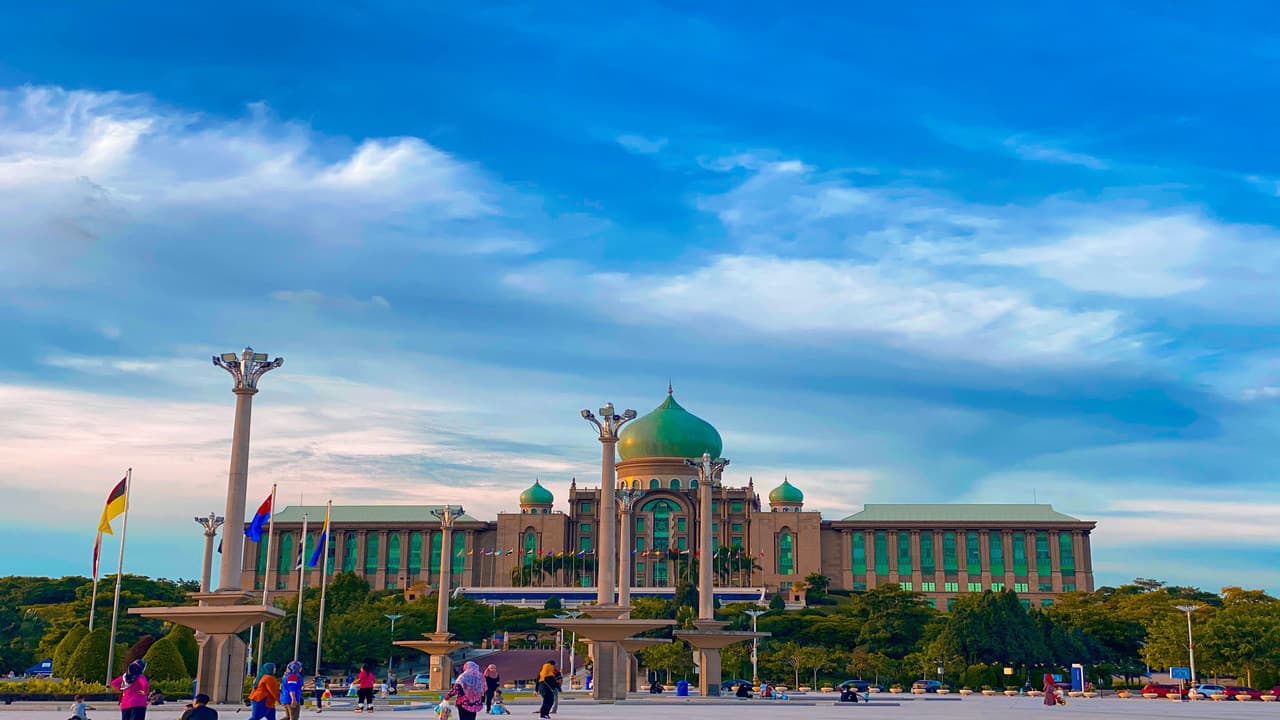 Putrajaya River Cruise and City Tour from Kuala Lumpur - تصویر 12