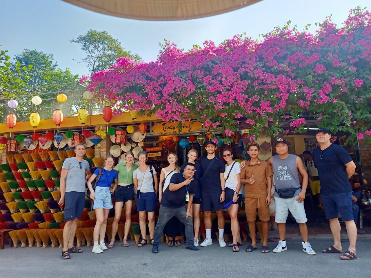 Hue City Tour with Dragon Boat Ride - تصویر 9