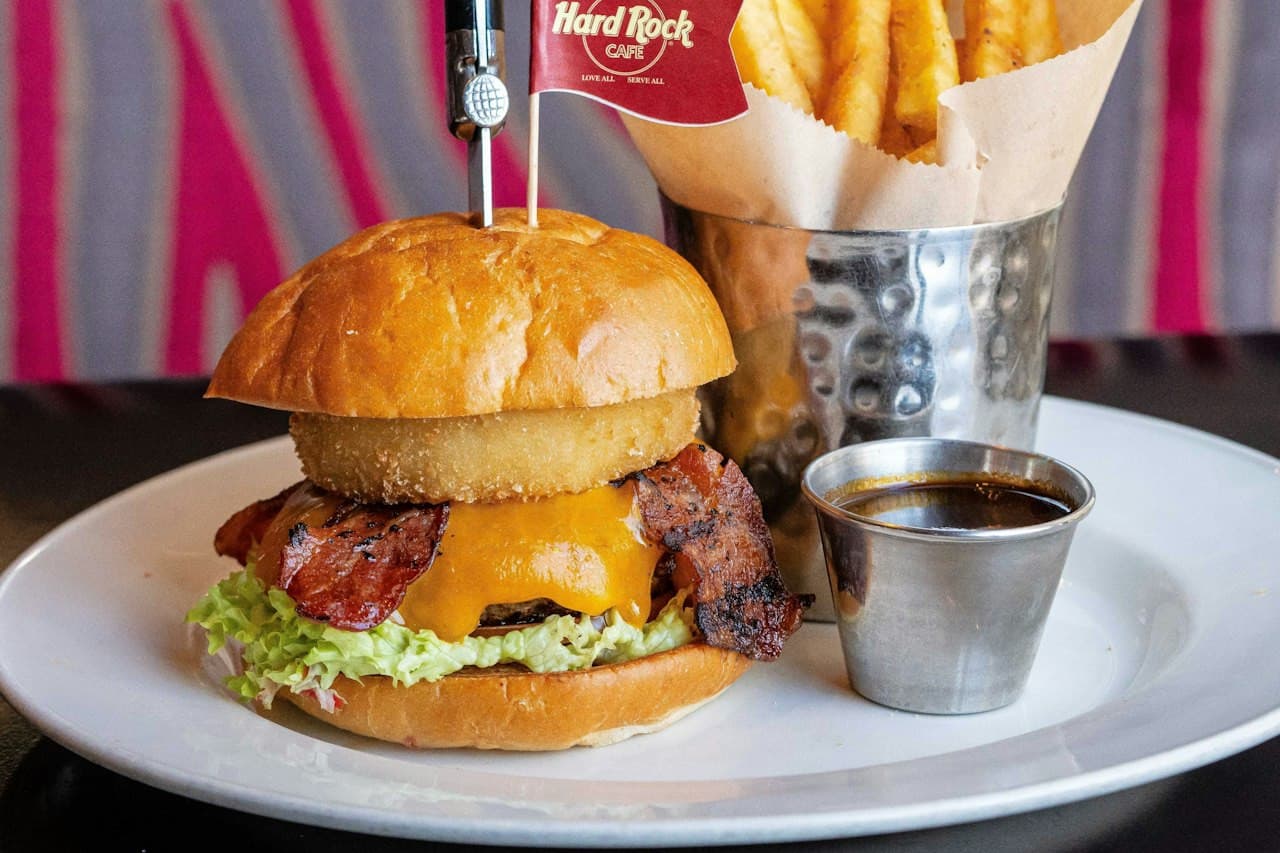 Hard Rock Cafe New York Times Square Dining Experience - تصویر 2