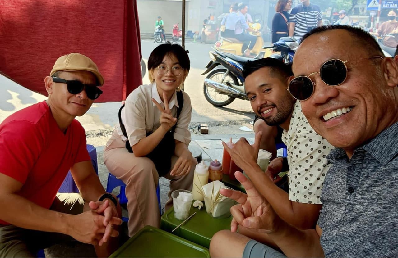 Egg Coffee Class and Hanoi Street Food Walking Tour - تصویر 7