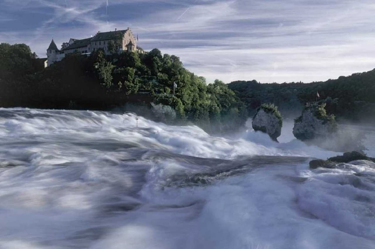 Rhine Falls Tour from Zurich - تصویر 3