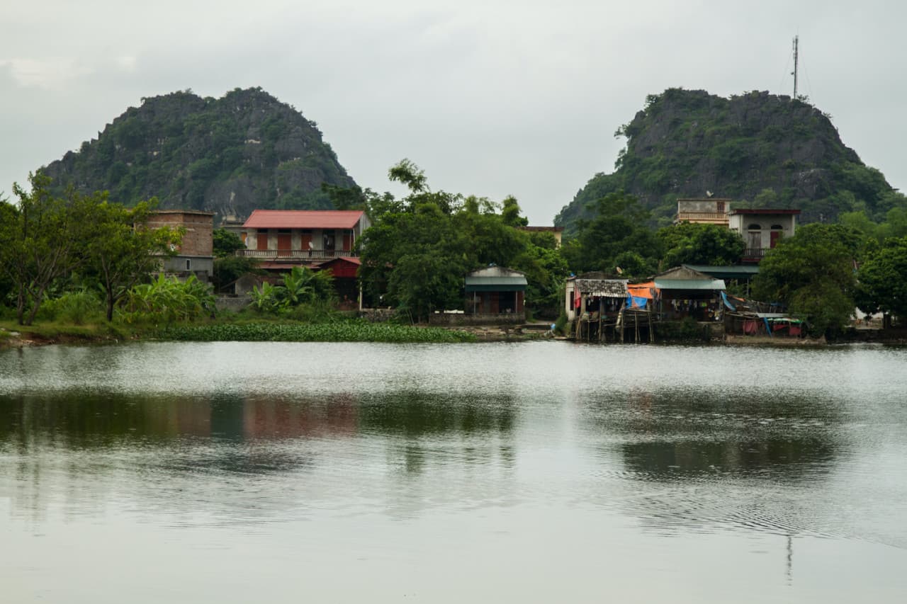 Hoa Lu and Tam Coc Tour from Hanoi - تصویر 8