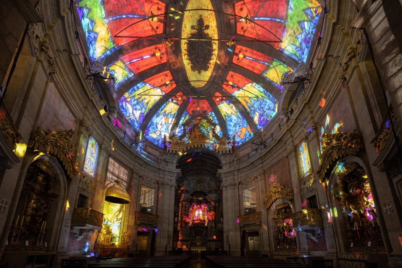 Spiritus Light Show At Clérigos Church Ticket - تصویر 9