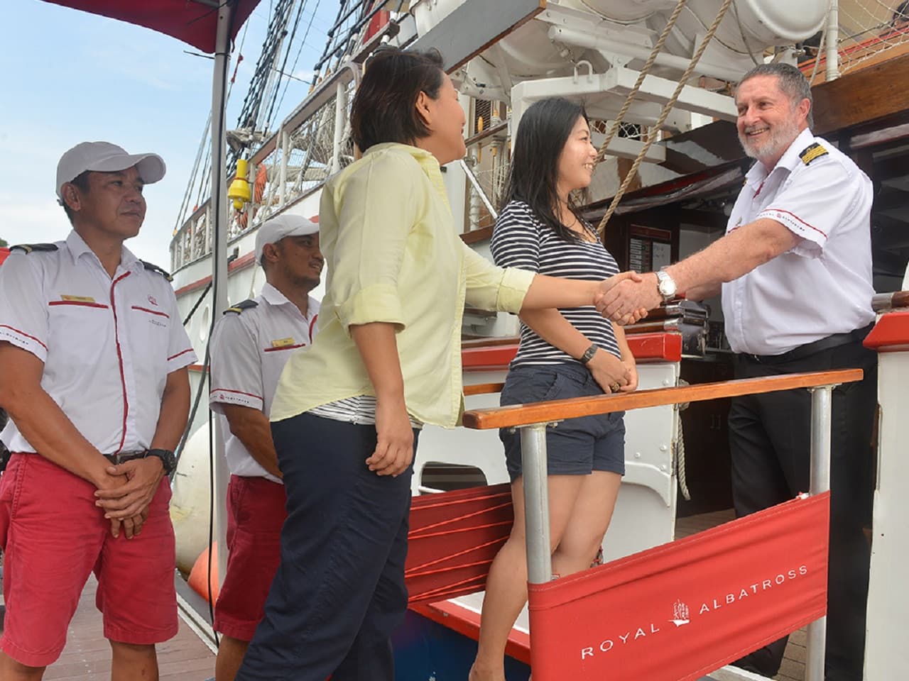 The Royal Albatross - Luxury Tall Ship Cruise Ticket - تصویر 18