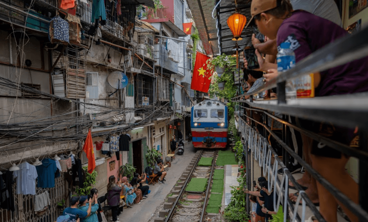 Hanoi Old Quarter Street Food Walking Tour - تصویر 9