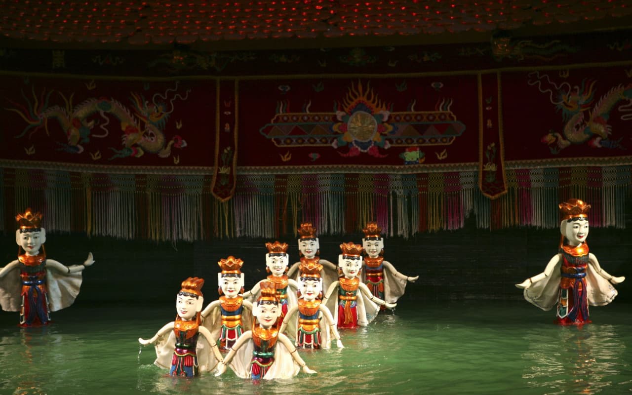 Saigon Evening Tour with Water Puppetry Show and Dinner Cruise - تصویر اصلی