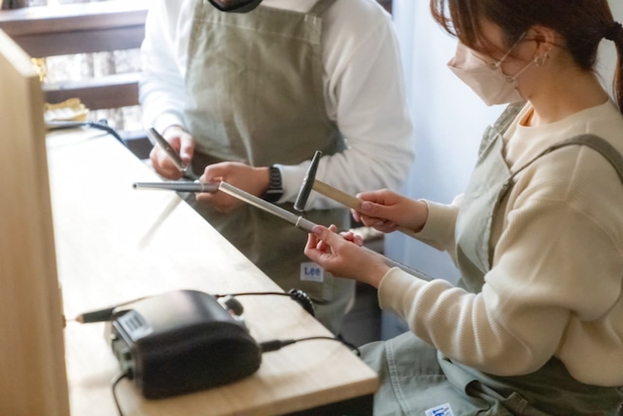 Silver Ring-Making Experience at Taisho Romance Workshop Grace - تصویر 5