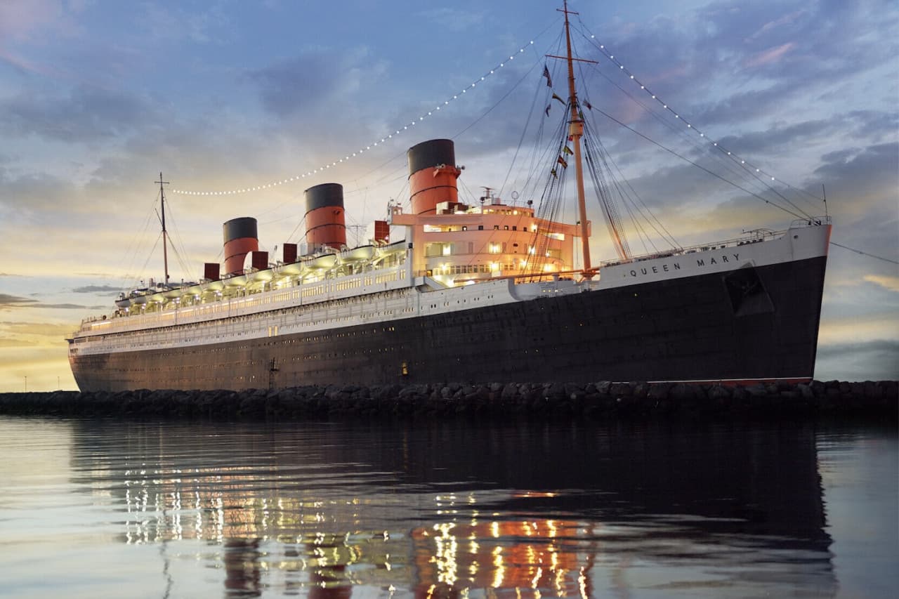 The Queen Mary Ticket - تصویر اصلی
