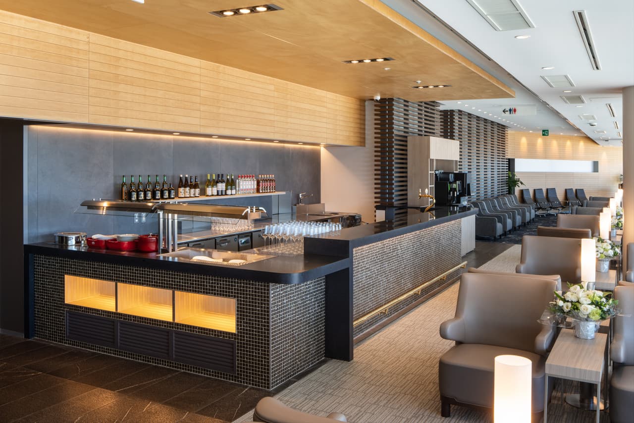 Plaza Premium Lounge - Nagoya Chubu Centrair International Airport Terminal 1 - تصویر 9