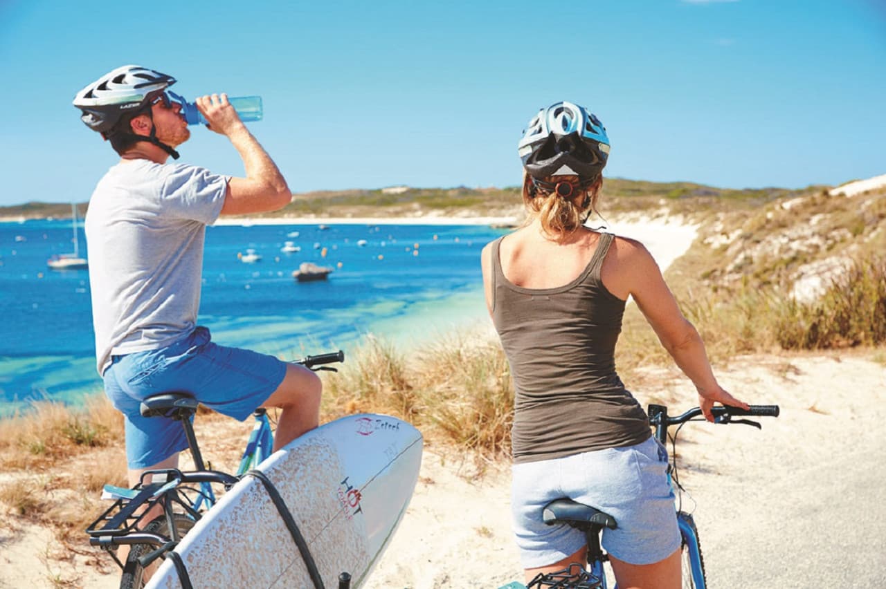 Round Trip SeaLink Ferry Transfer to Rottnest Island with Bike Hire - تصویر 2