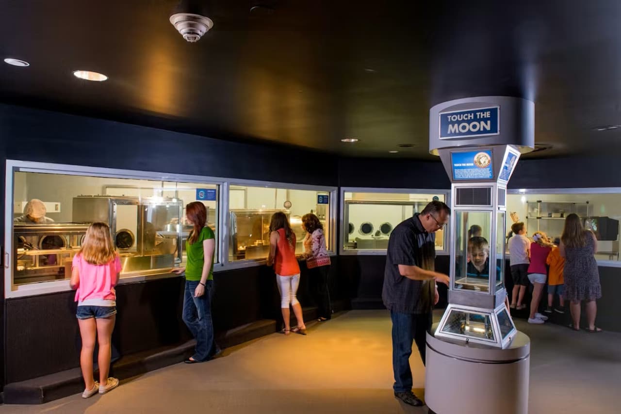 Space Center Houston Ticket - تصویر 9