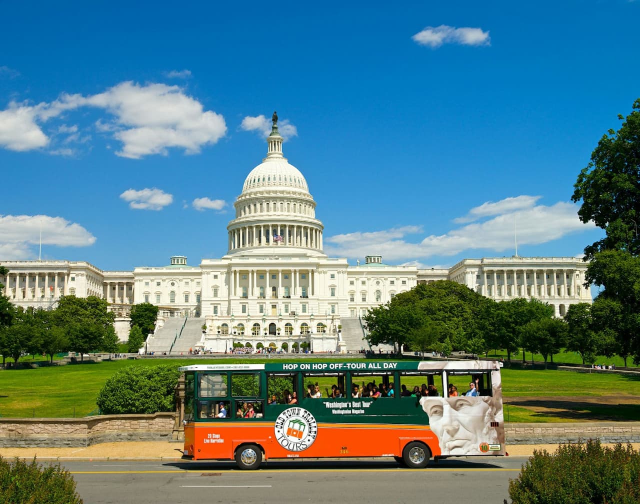Washington DC: Hop-on Hop-off Old Town Trolley Ticket - تصویر اصلی