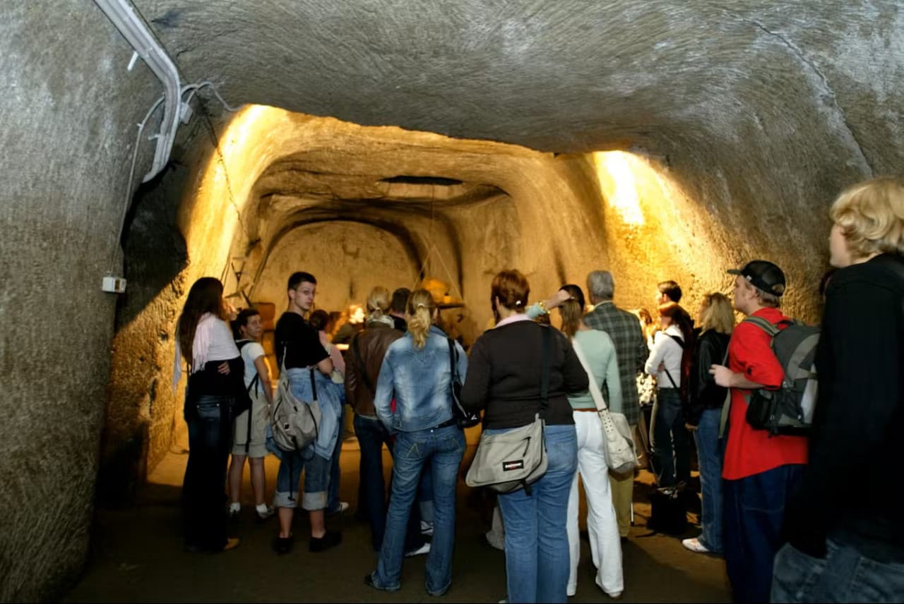 Naples Underground Guided Tour - تصویر 6