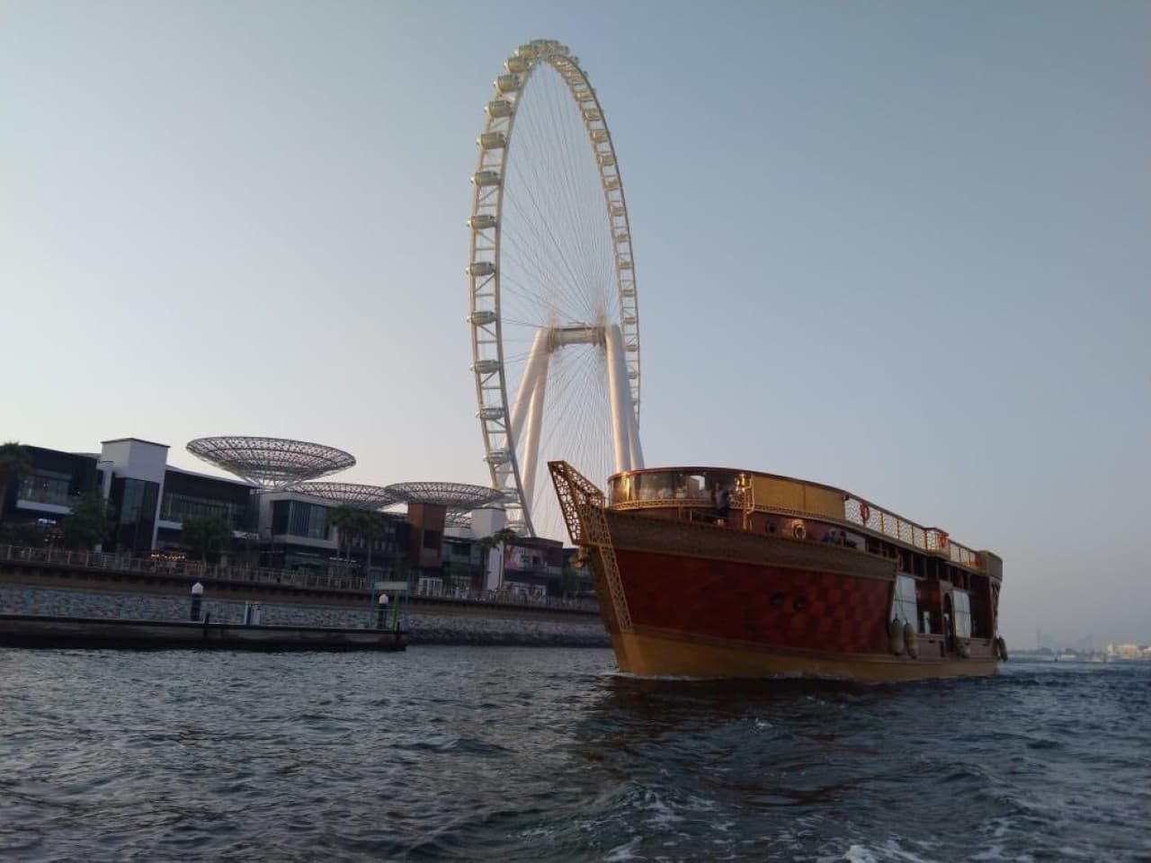 Dubai Ocean Empress  Dinner Dhow Cruise - تصویر 4