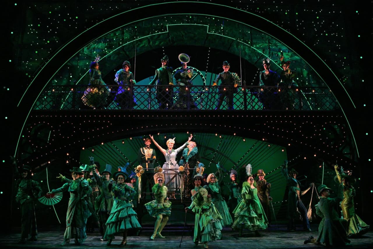 Wicked Broadway Show Ticket in New York - تصویر 2