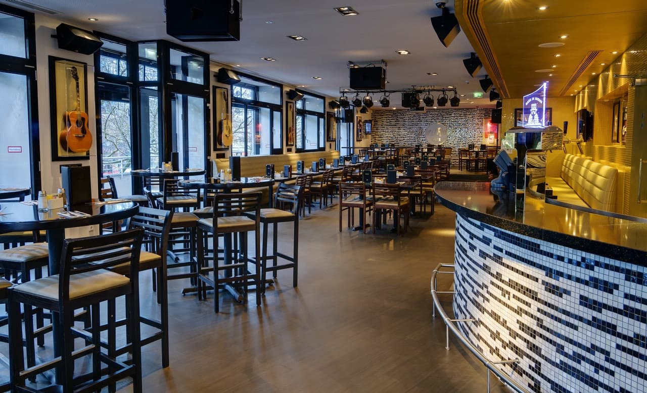 Hard Rock Cafe Berlin Dining Experience - تصویر 4