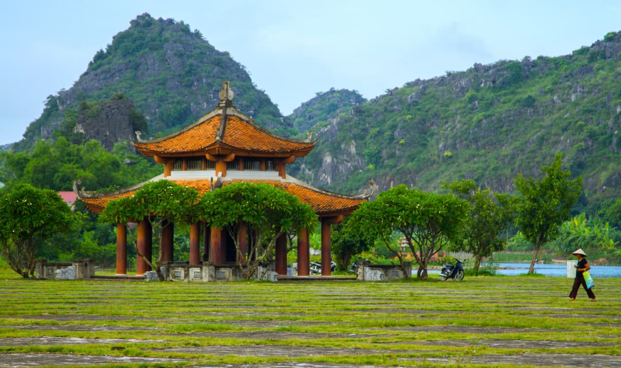 Hoa Lu and Tam Coc Tour from Hanoi - تصویر 7