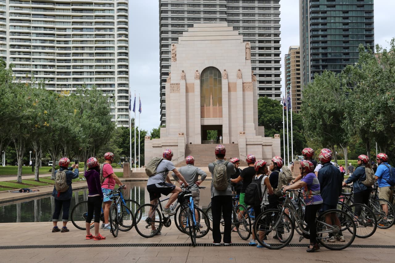 Sydney Harbour Bridge Cycling Tour with Lunch - تصویر 8