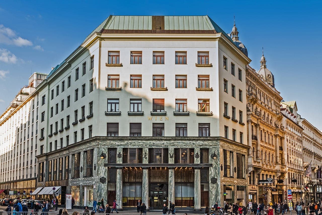 Vienna Old Town, Hofburg Palace Courtyard, and St. Stephen's Cathedral Walking Tour - تصویر 12