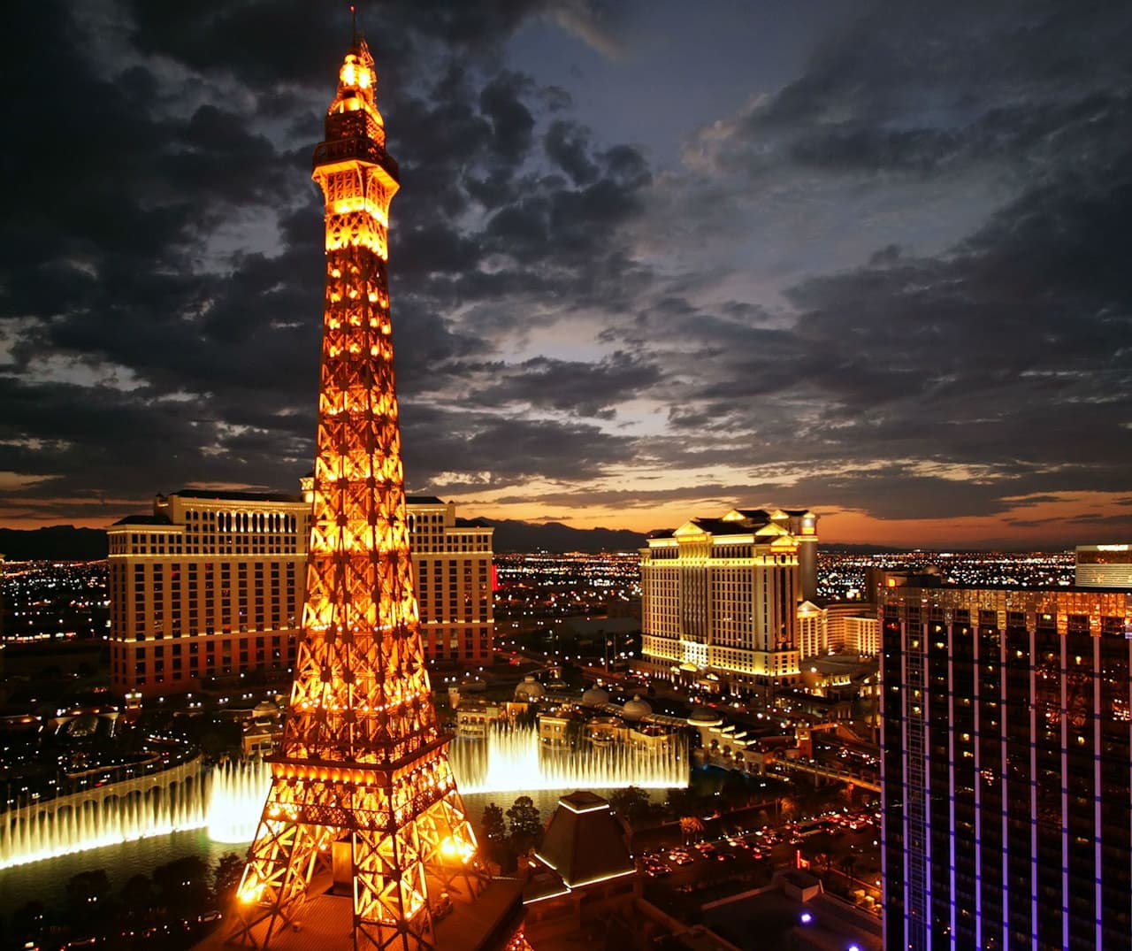 The Eiffel Tower Experience Las Vegas - تصویر 3