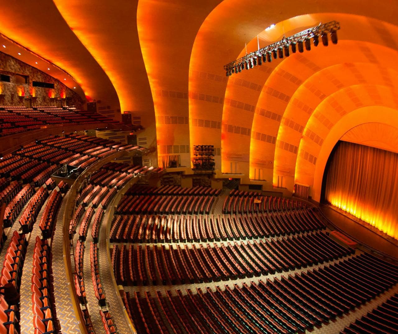 Radio City Music Hall Tour Experience - تصویر اصلی