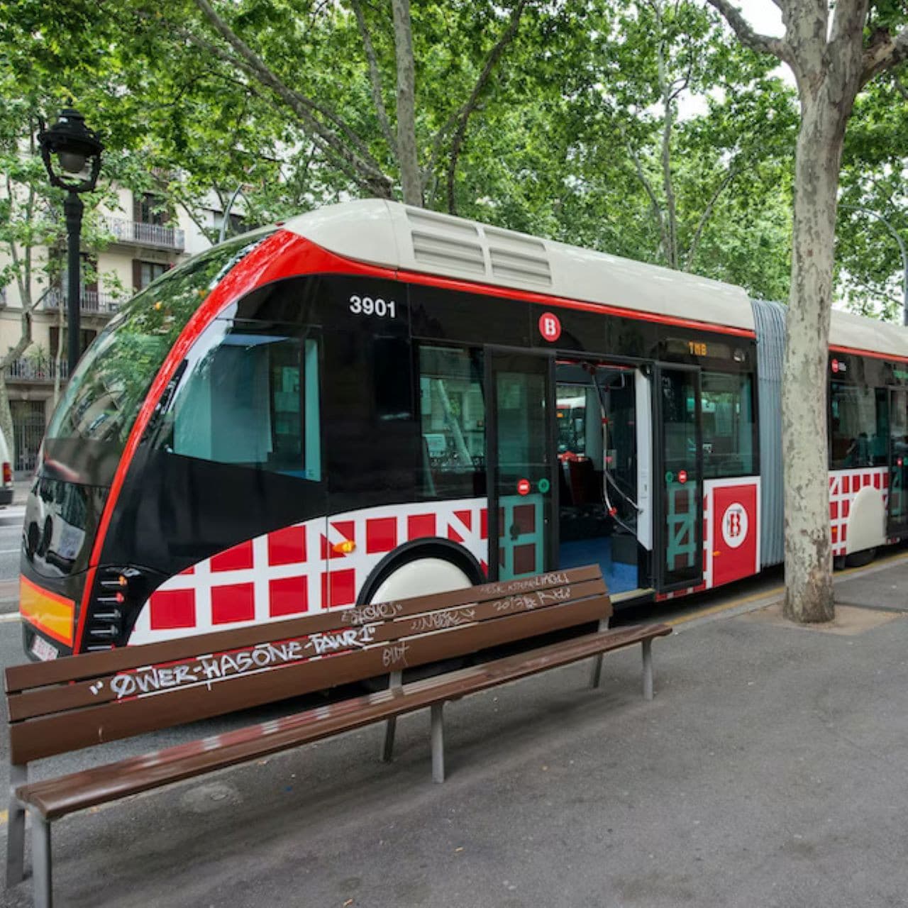 Hola Barcelona Public Transport Card - تصویر اصلی