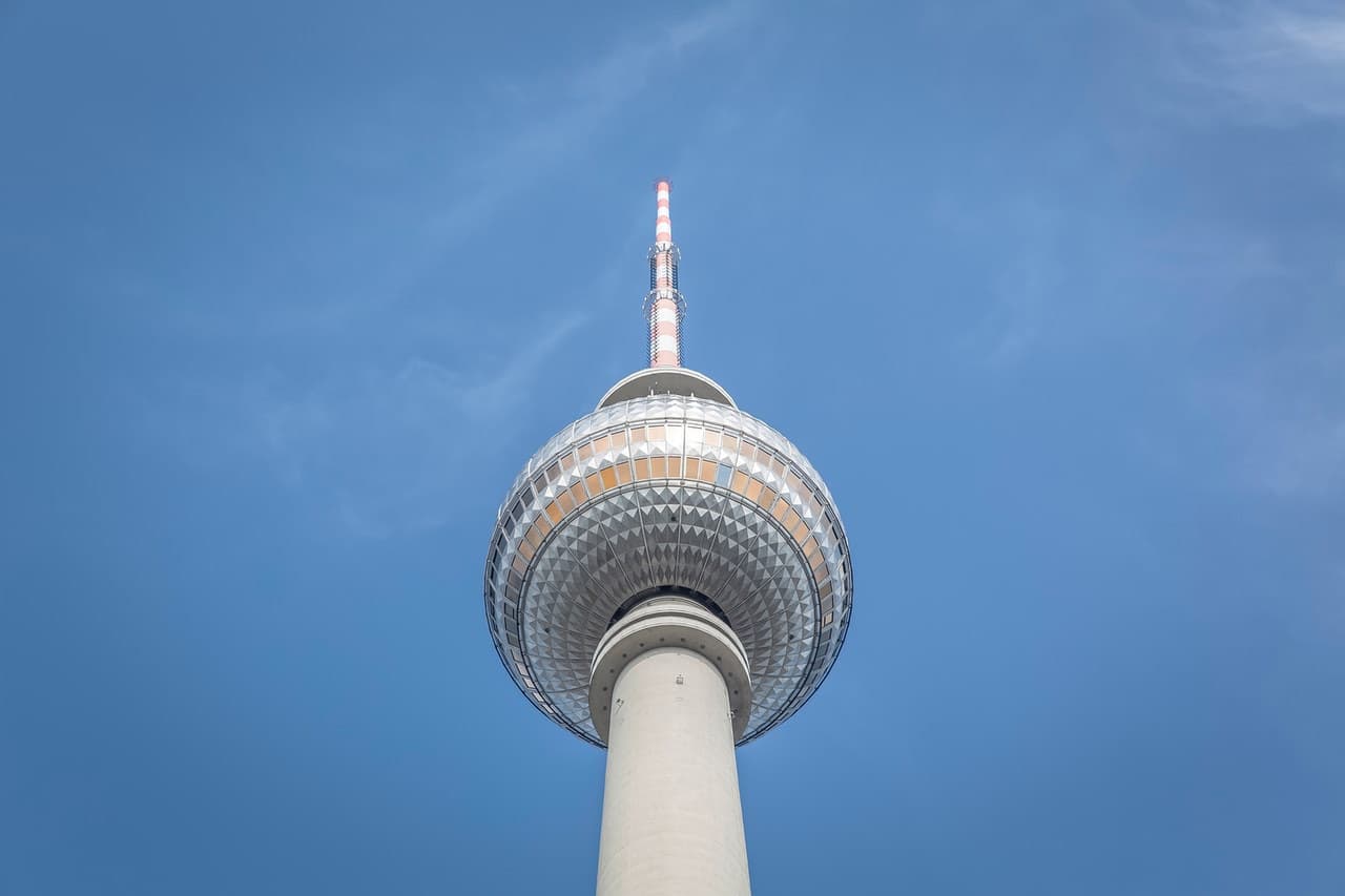 City Tour of Berlin: Audio Guide App - تصویر 2