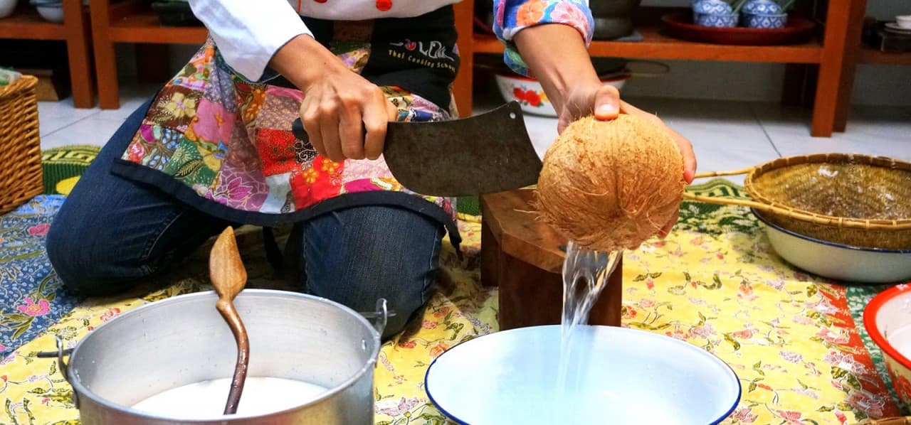 Thai Cooking Class at Silom Thai Cooking School - تصویر 2