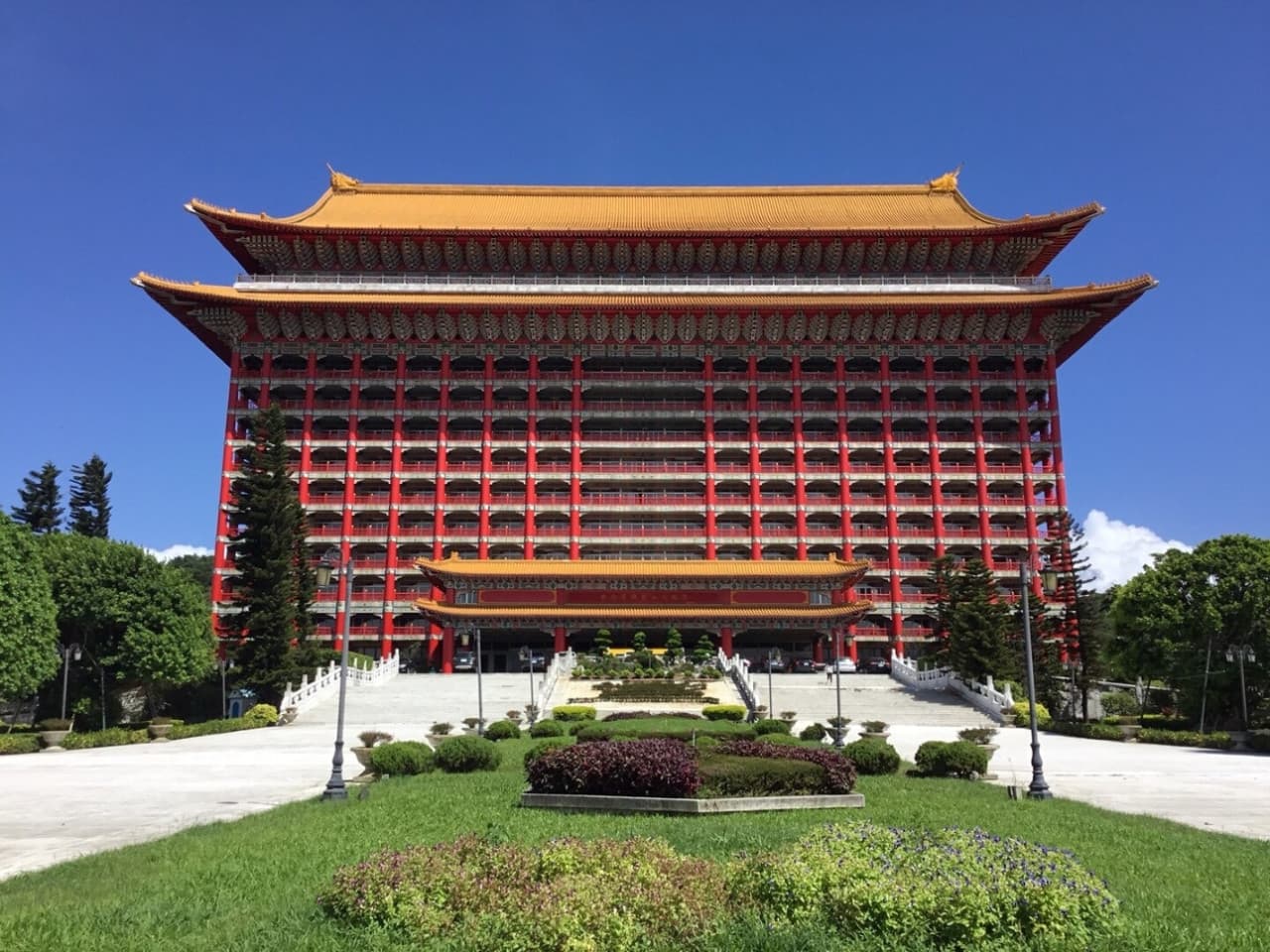 Classic Taipei Landmarks Full-Day Tour: National Palace Museum, Chiang Kai-shek Memorial Hall - تصویر 3