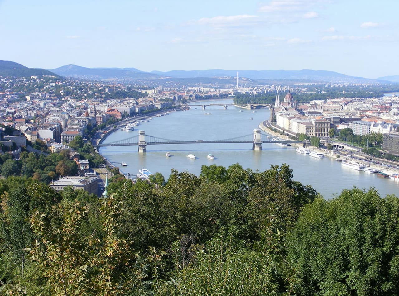 Budapest: Castle District & Hungarian Parliament Guided Tour + Transport - تصویر 2