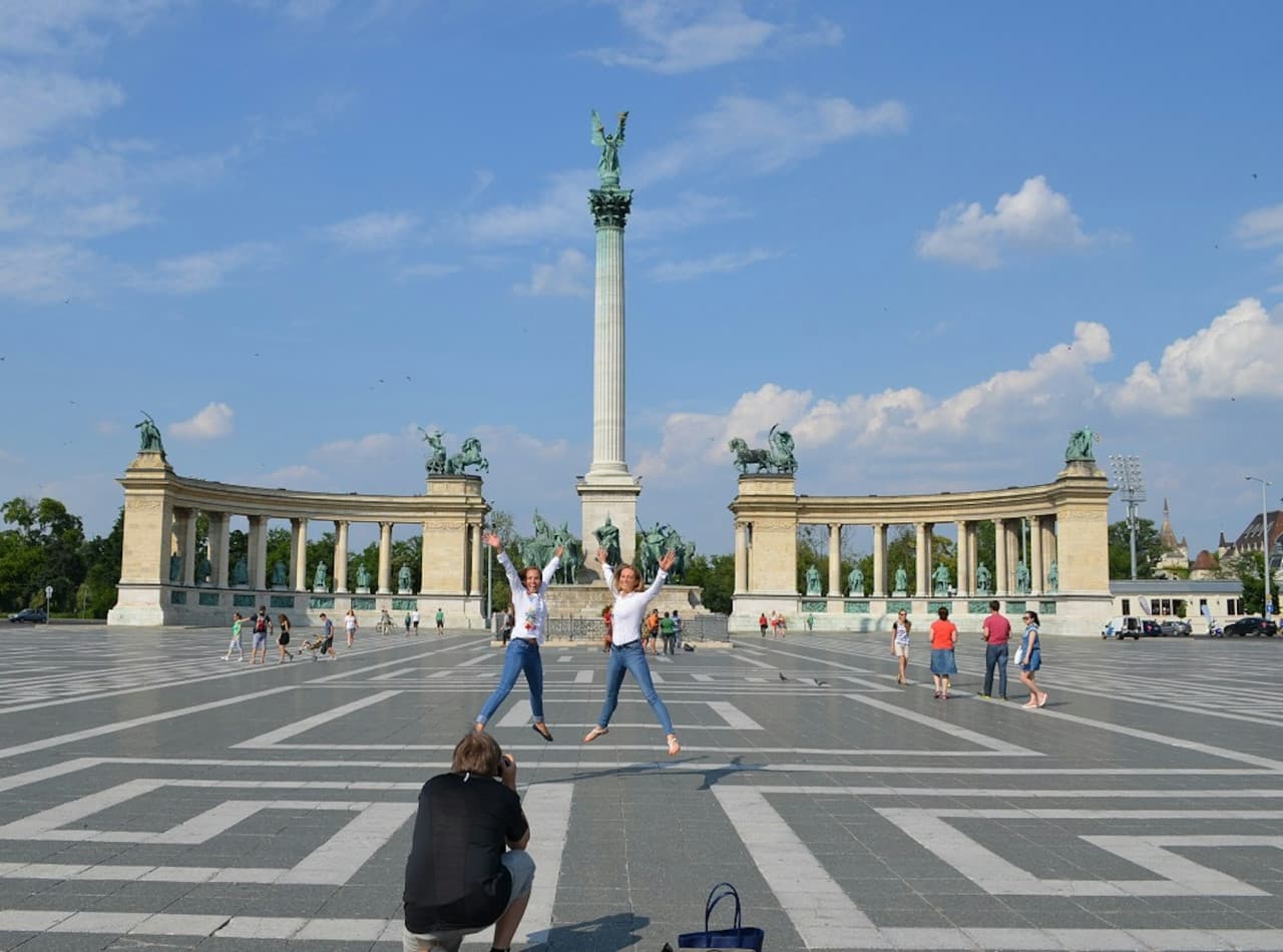Budapest: Castle District & Hungarian Parliament Guided Tour + Transport - تصویر 5