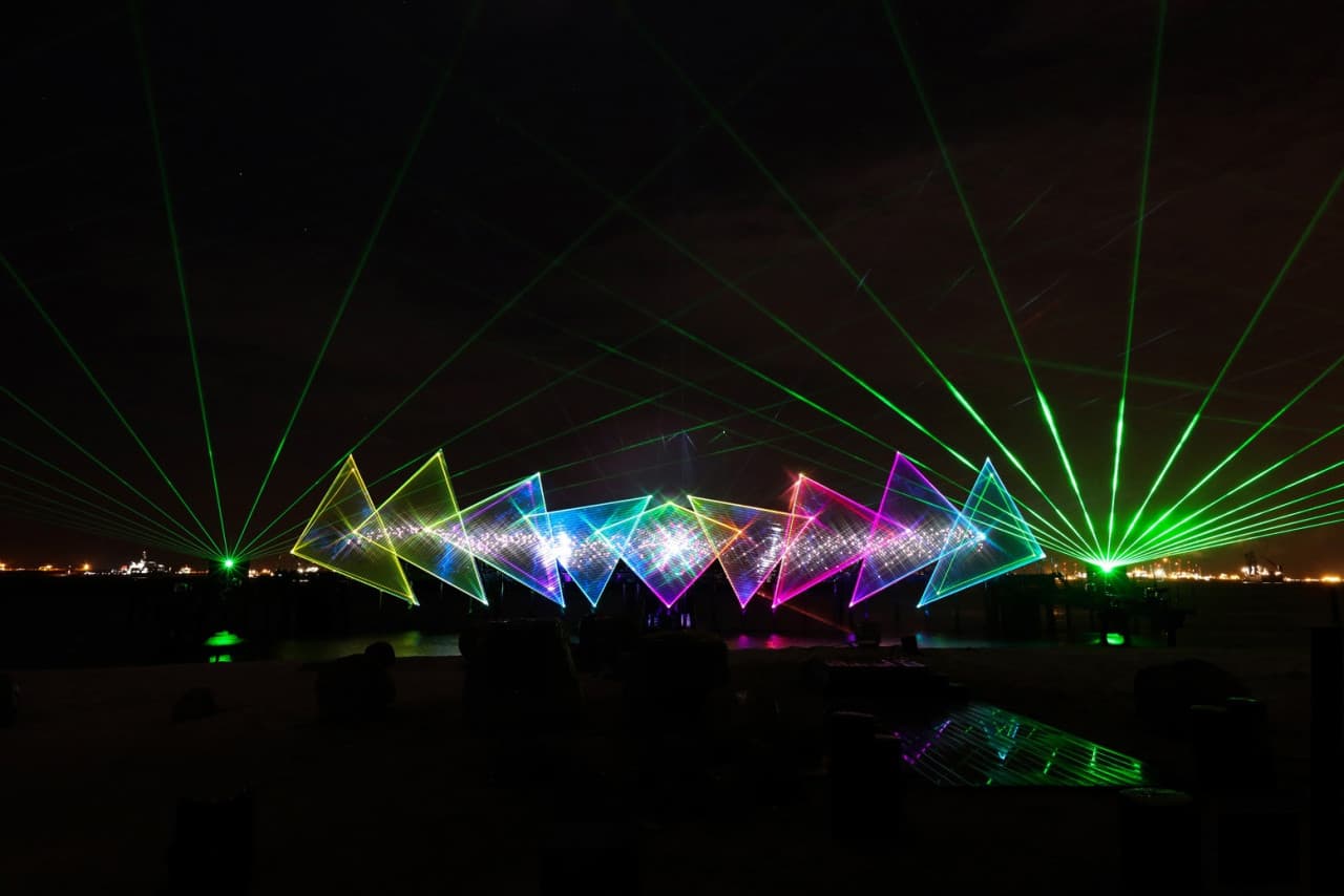 Wings of Time Fireworks Symphony Ticket - تصویر 6