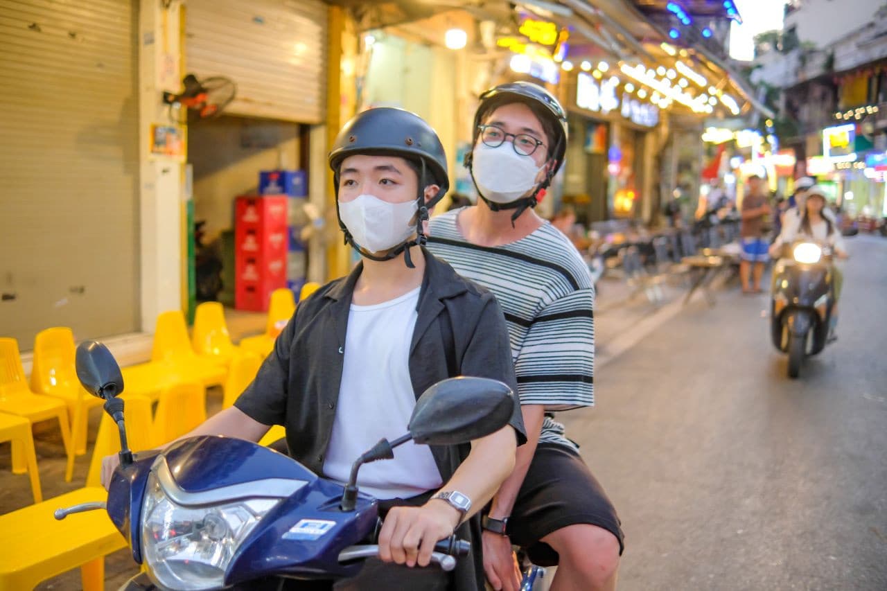 Hanoi Street Food Tour by Motorbike - تصویر اصلی