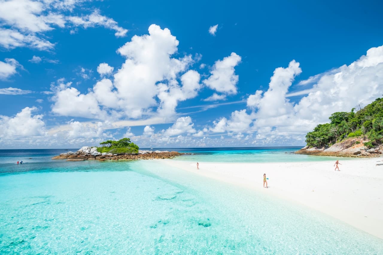 Raya Noi, Raya Yai, and Maiton Island Snorkelling Tour from Phuket - تصویر 6