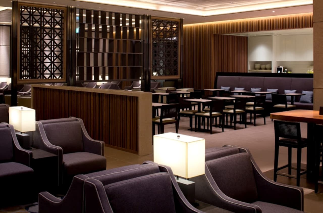 Plaza Premium Lounge - London Heathrow Airport Terminal 2 - تصویر 3