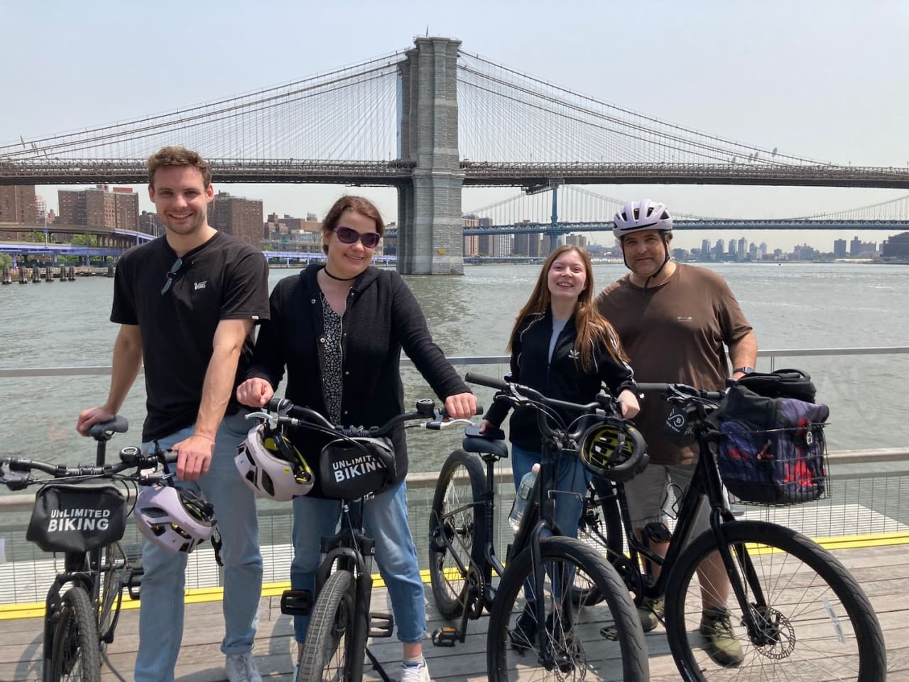 New York City Bike Rental at Brooklyn Bridge - تصویر 4