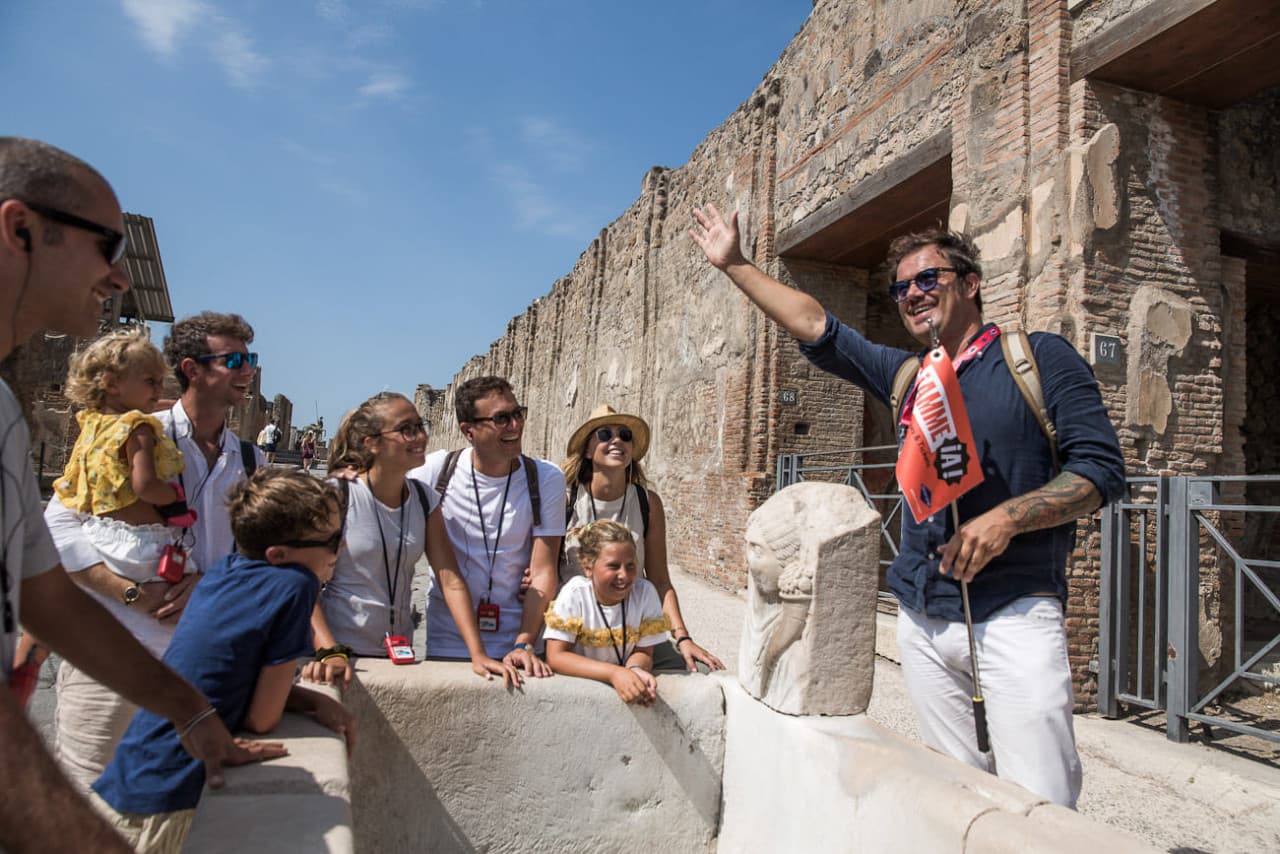 Tour of Pompeii: Guided Walk with Priority Access - تصویر اصلی